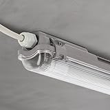 LED Universum Feuchtraumleuchte 60cm IP65 inklusive T8 LED-Röhre 9W 1080...