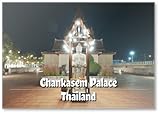 Sandstein-Buddha-Statuen aus der Ayutthaya-Zeit werden im Chankasem-Palast...