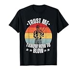 Trust Me I Know How To Blow Funny Scottish Dudelsack T-Shirt