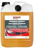 SONAX AutoShampoo Konzentrat (5 Liter) löst den Schmutz ohne die...